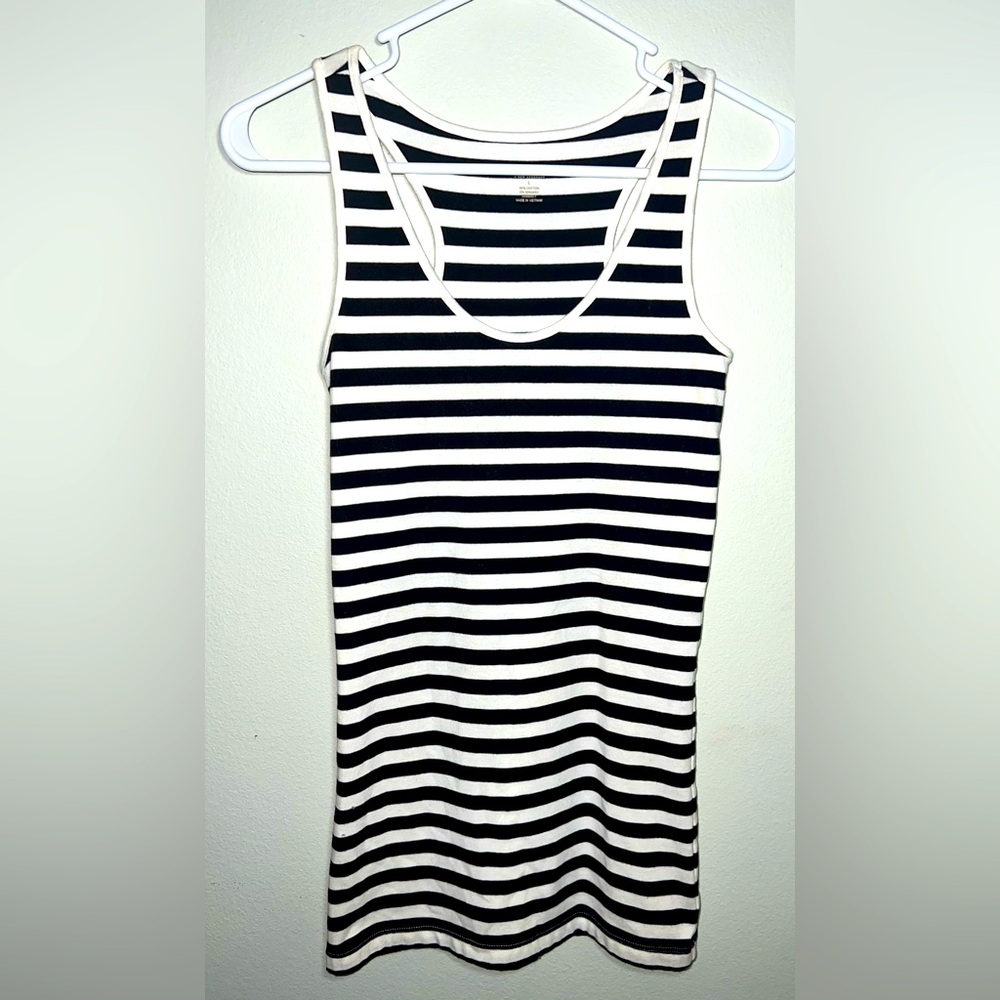 A.N.A. Women’s Black and White Striped Sleeveless Top!